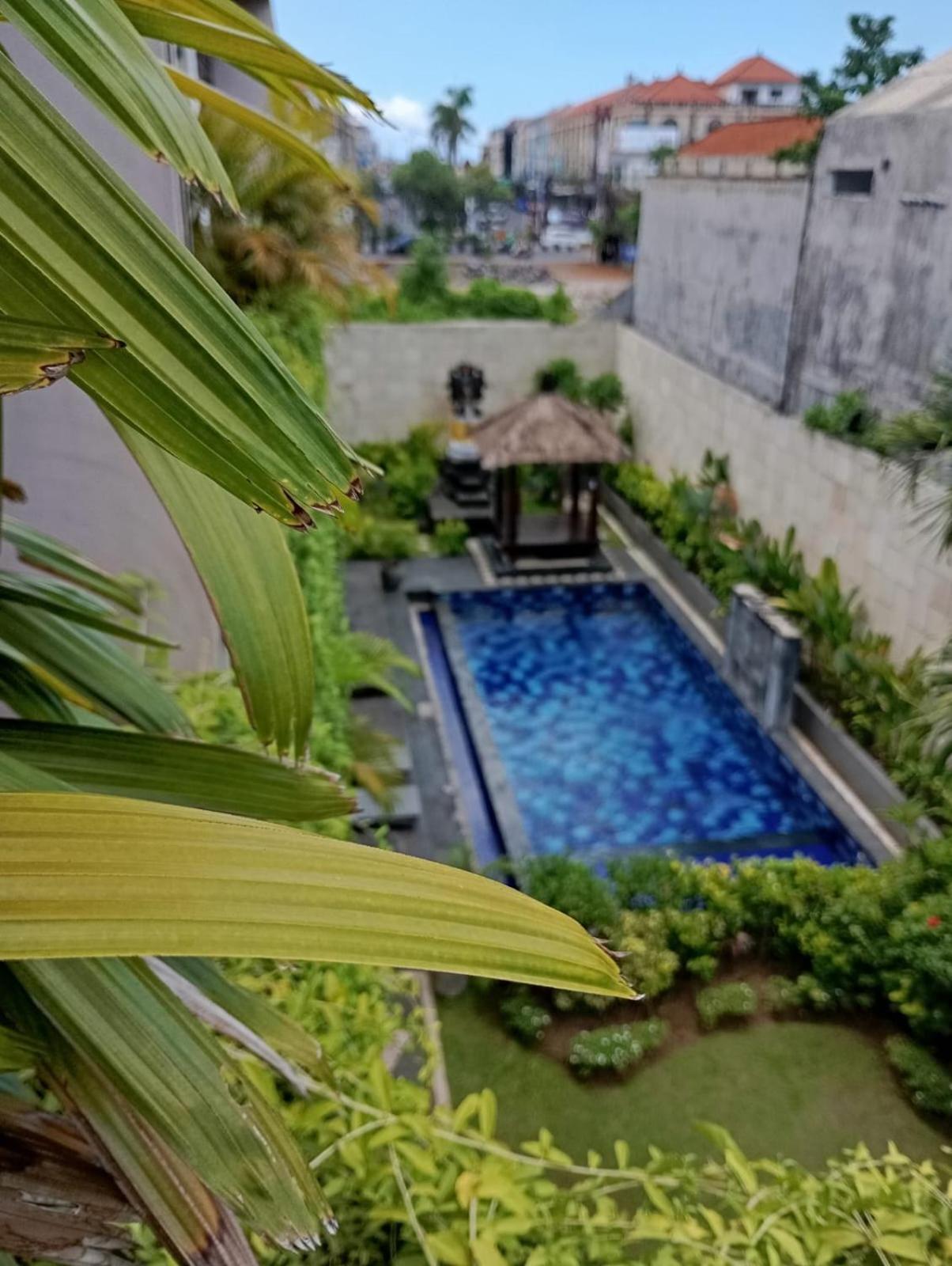 Mansu Hotel And Spa Legian Kuta  Exterior photo